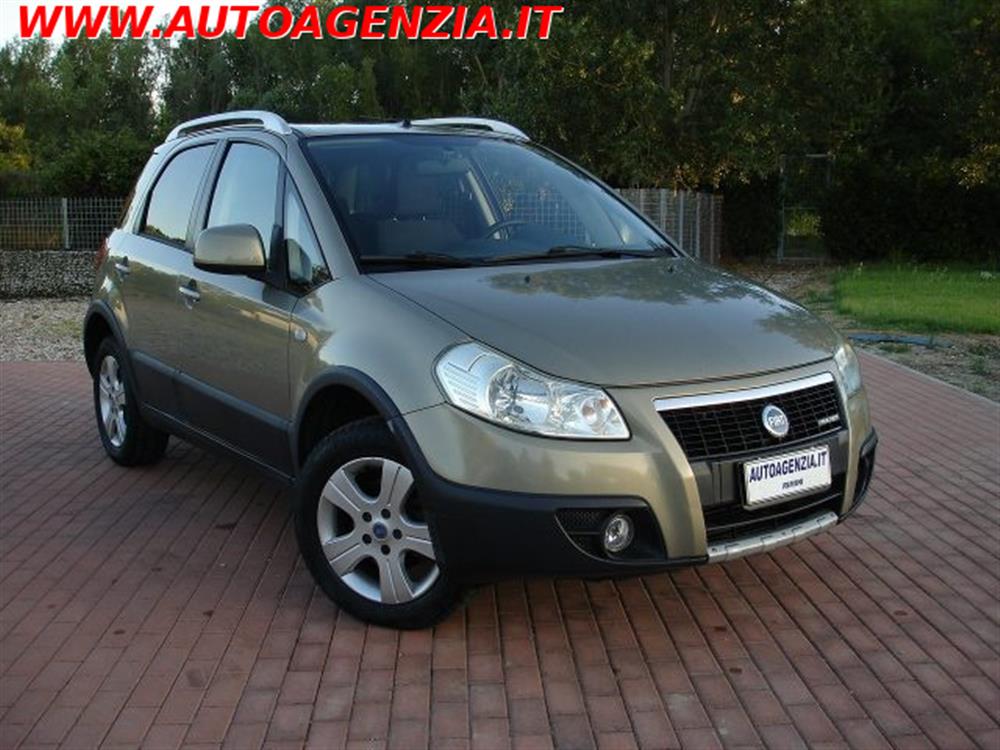 Sedici Sedici 1.9 MJT 4x4 Emotion.