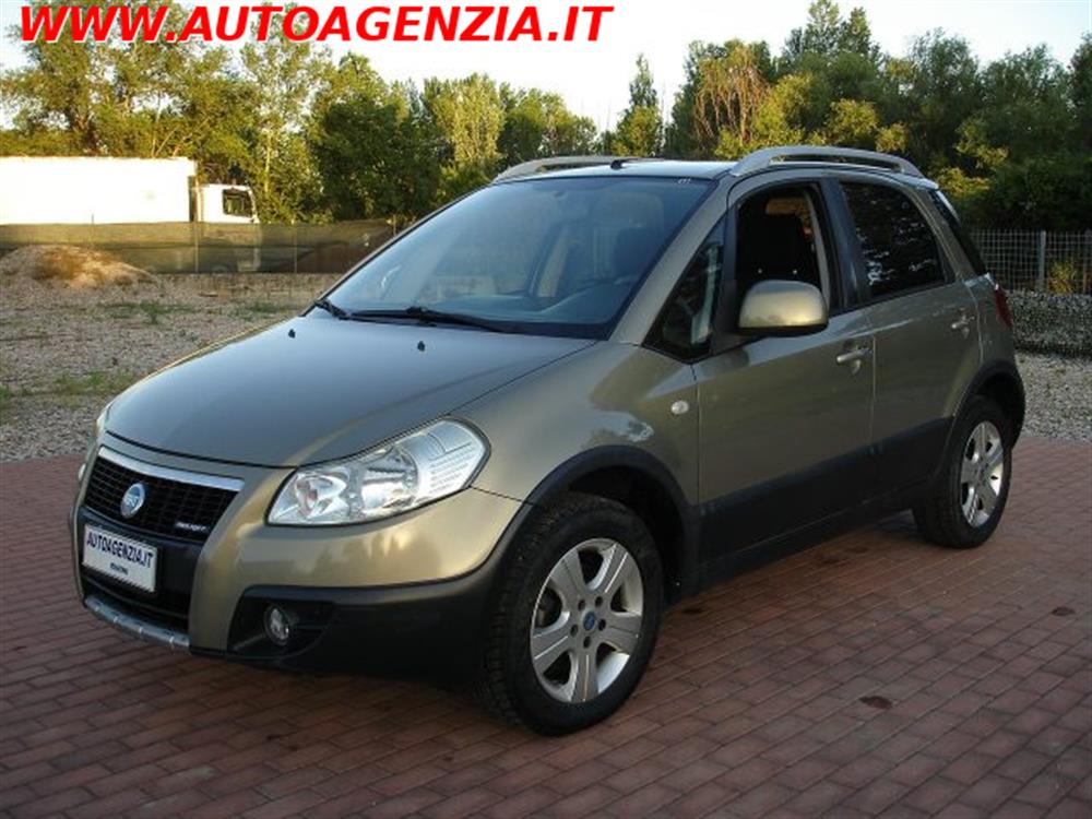 Sedici Sedici 1.9 MJT 4x4 Emotion.