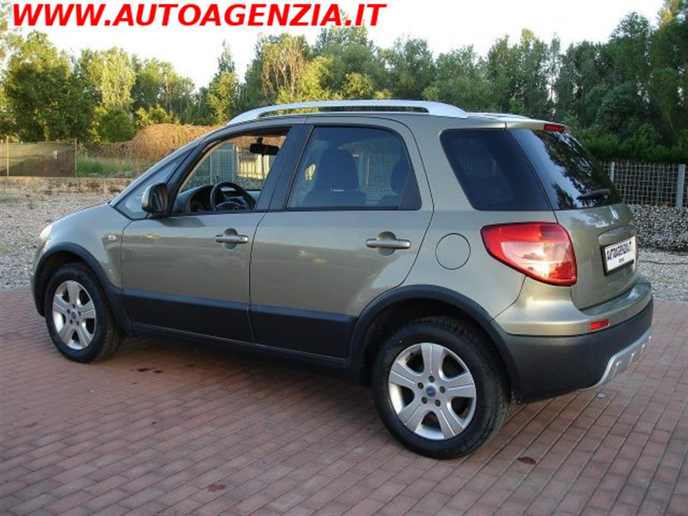Sedici Sedici 1.9 MJT 4x4 Emotion.