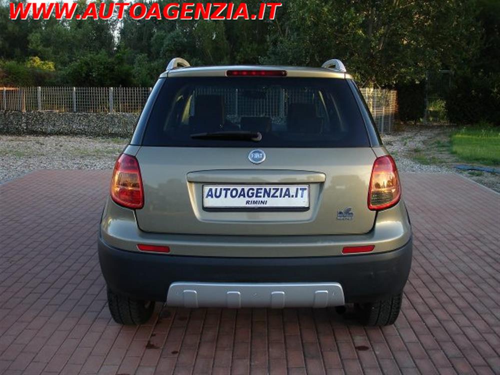 Sedici Sedici 1.9 MJT 4x4 Emotion.