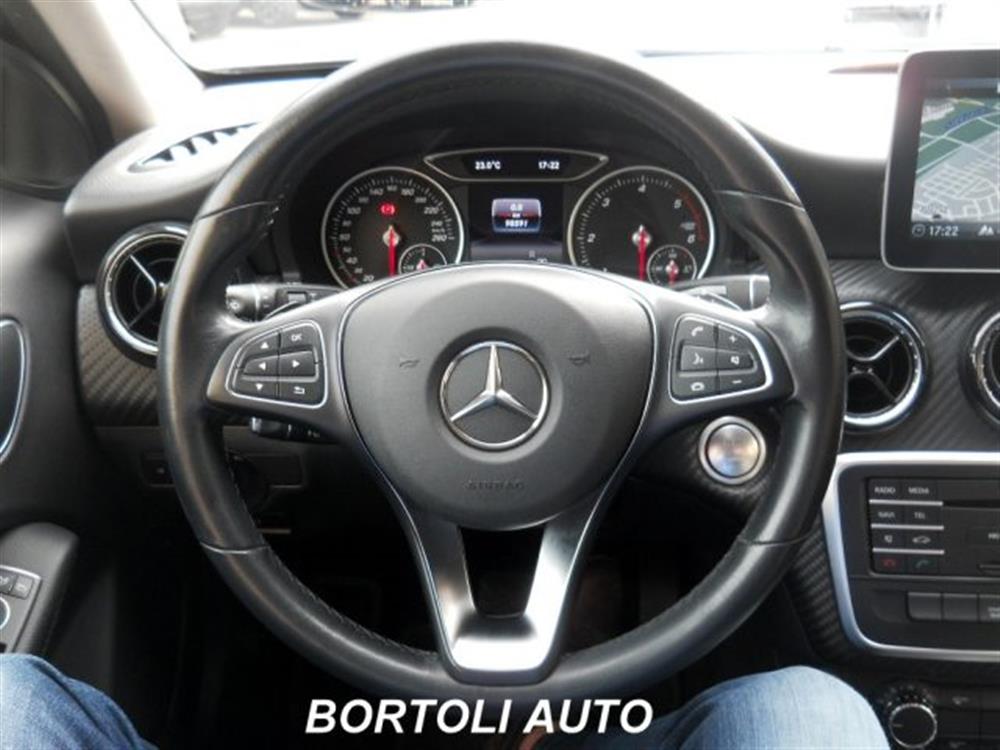 GLA 200 GLA 200 d 98.000 KM AUTOMATI