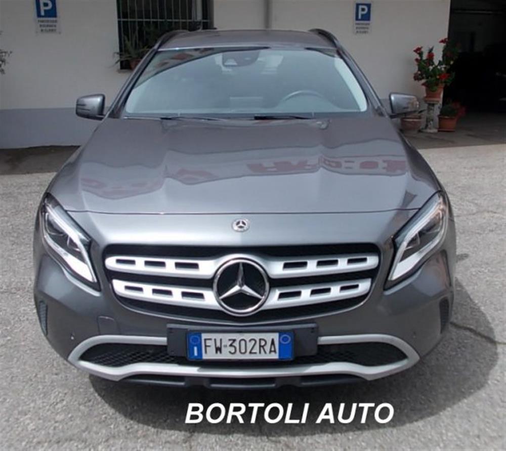 GLA 200 GLA 200 d 98.000 KM AUTOMATI