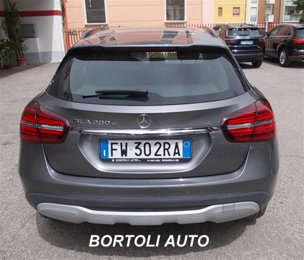 GLA 200 GLA 200 d 98.000 KM AUTOMATI