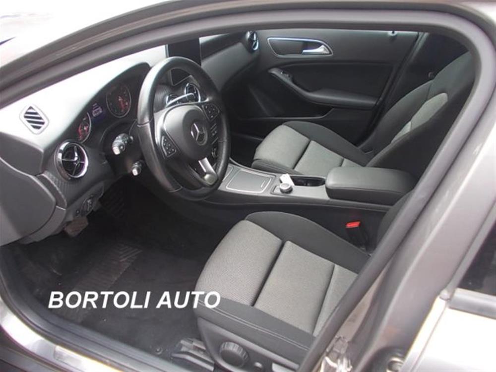 GLA 200 GLA 200 d 98.000 KM AUTOMATI