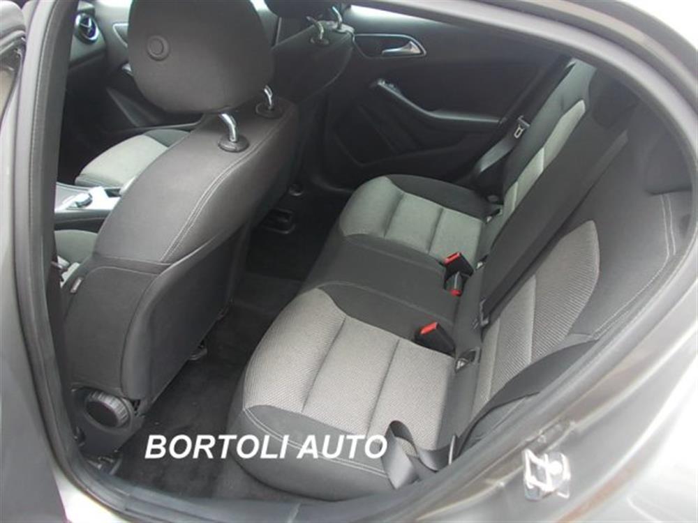 GLA 200 GLA 200 d 98.000 KM AUTOMATI