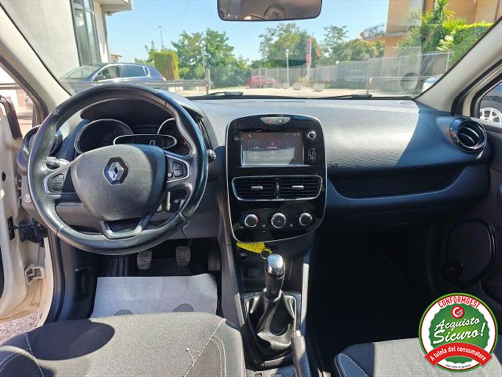 Clio Clio TCe 12V 90 CV GPL St
