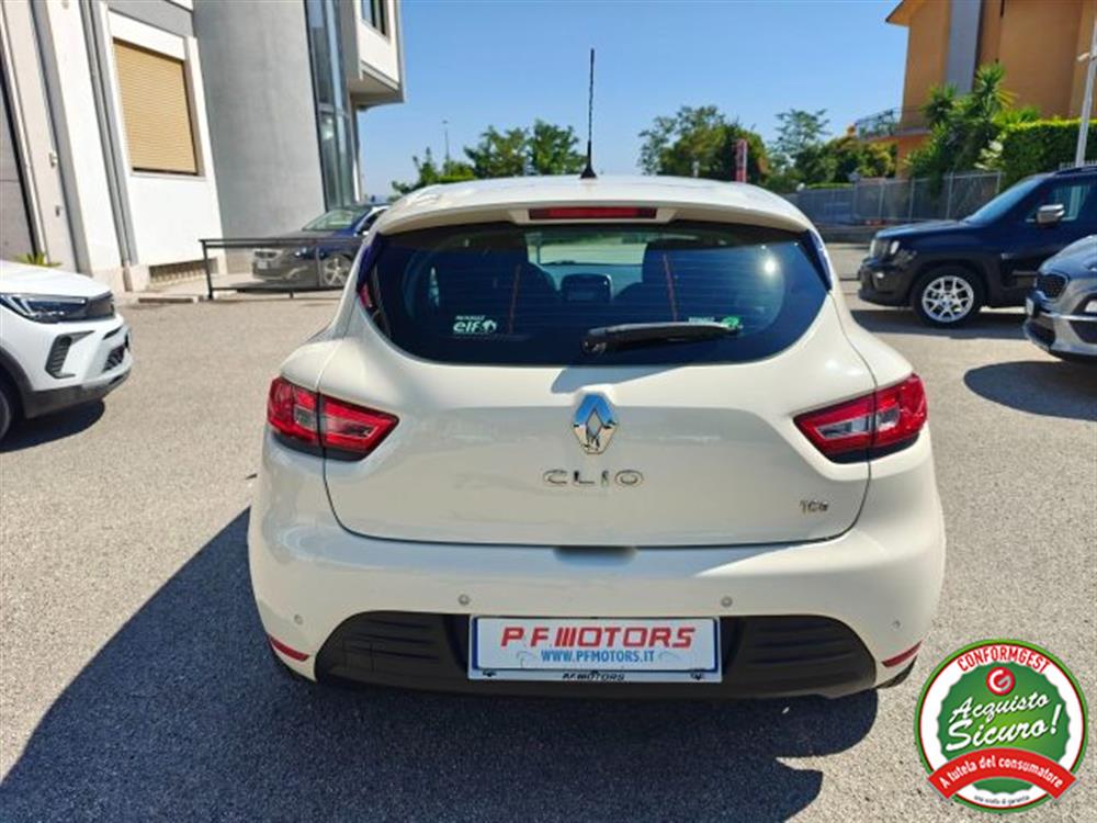 Clio Clio TCe 12V 90 CV GPL St