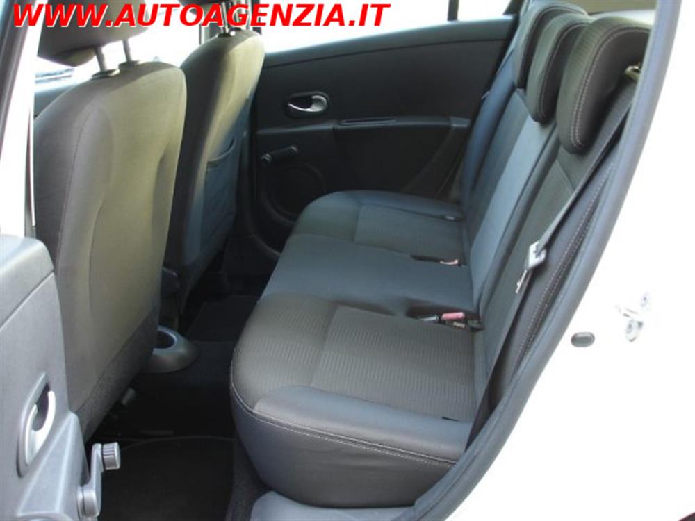 Clio Clio 1.2 16V 5 porte Dyna
