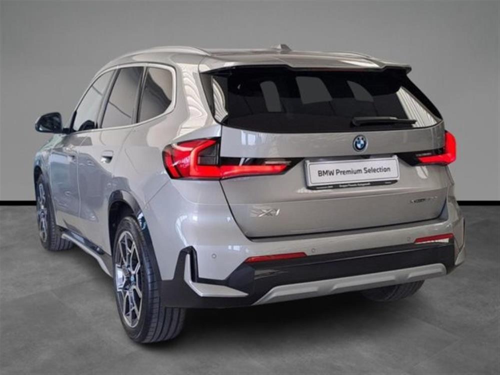 X1 X1 xDrive 25e xLine