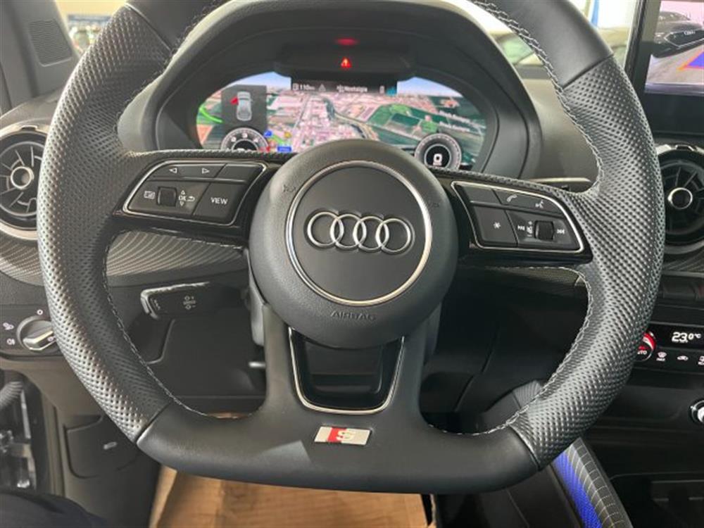 Q2 Q2 35 TDI Stronic S lin