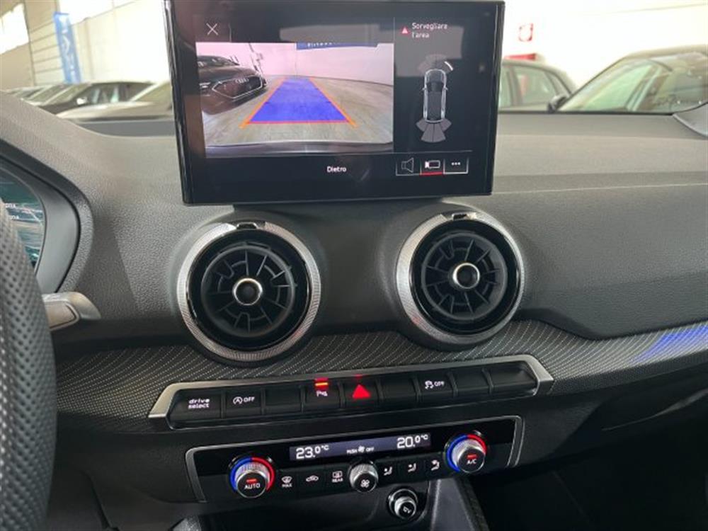 Q2 Q2 35 TDI Stronic S lin