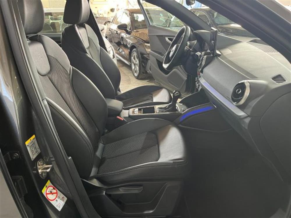 Q2 Q2 35 TDI Stronic S lin