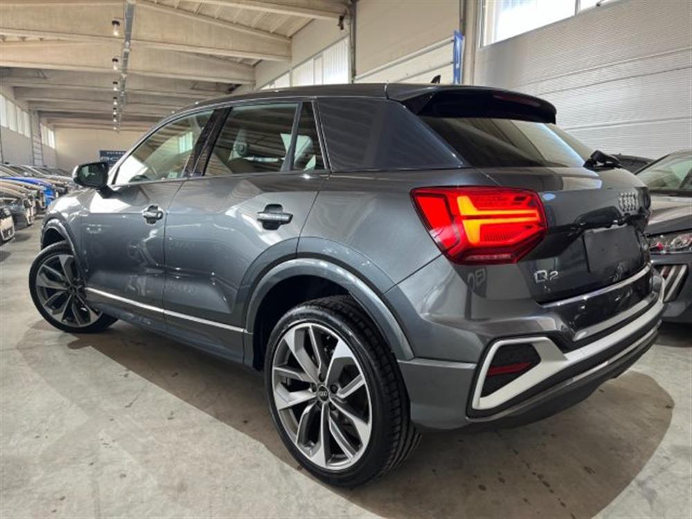 Q2 Q2 35 TDI Stronic S lin