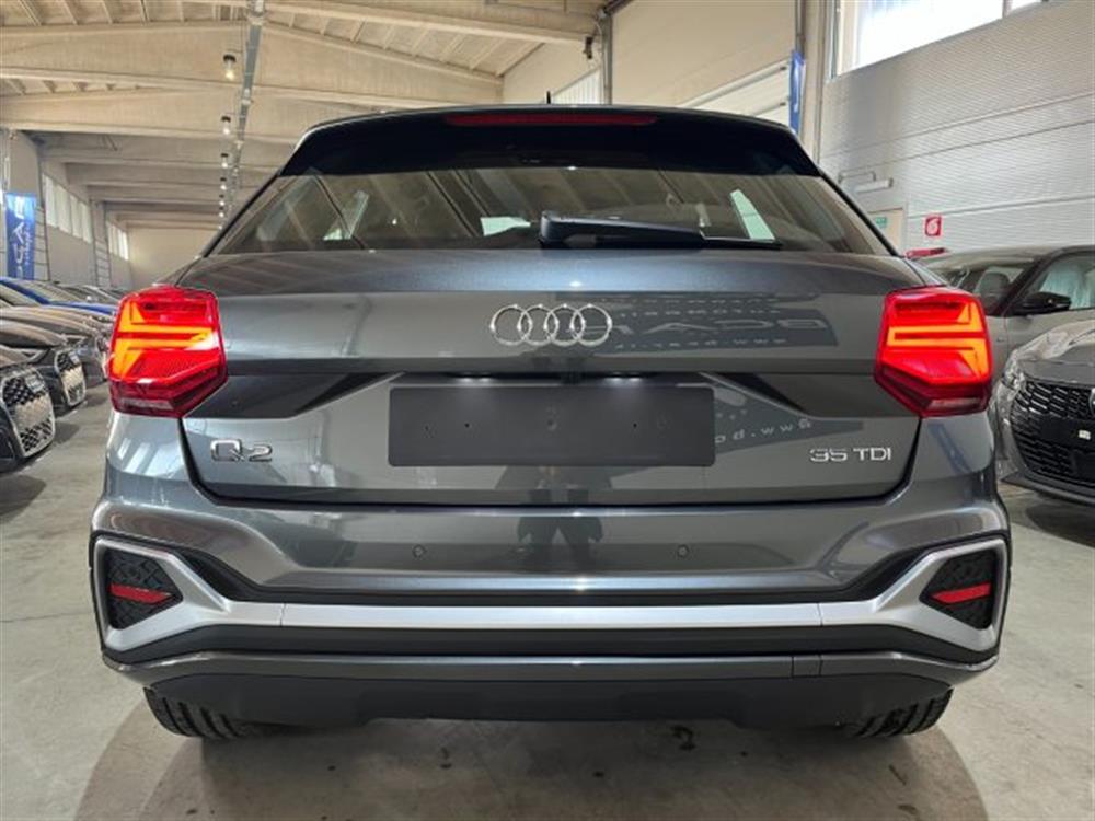 Q2 Q2 35 TDI Stronic S lin
