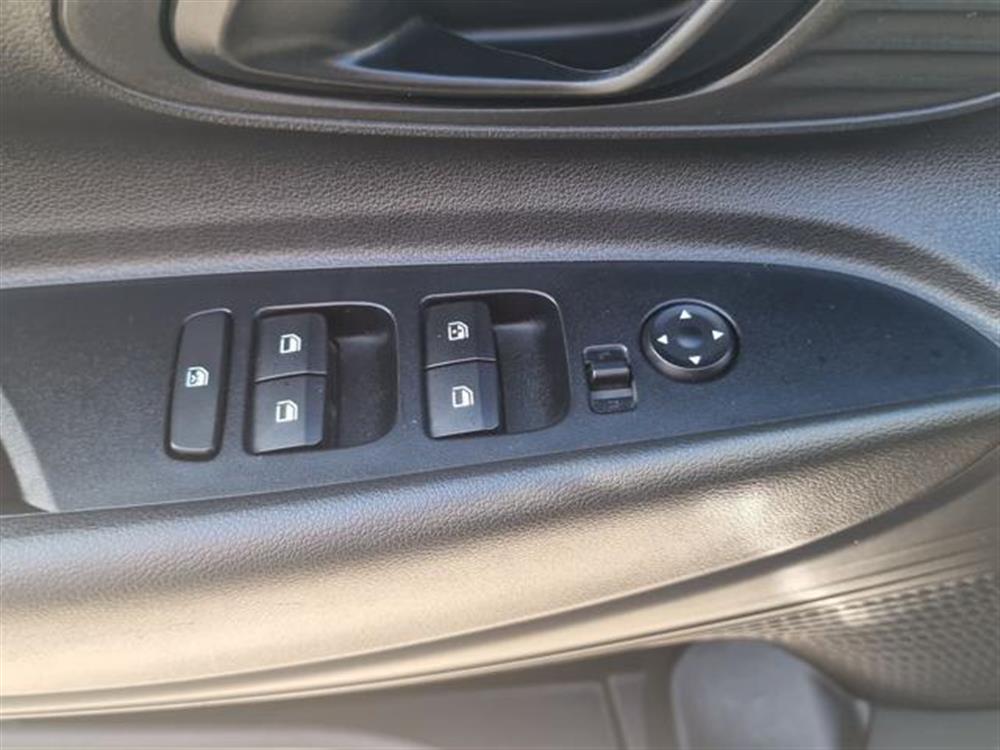 i20 i20 1.2 MPI Connectline