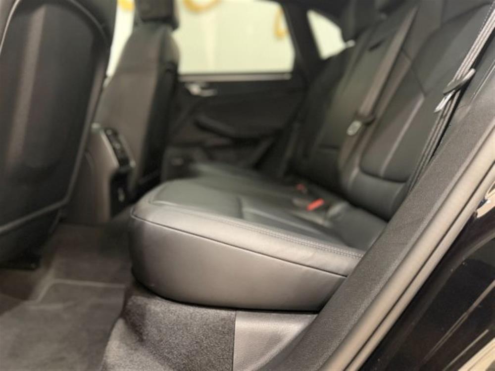 Macan Macan 2.0 III 265 CV Pdk I