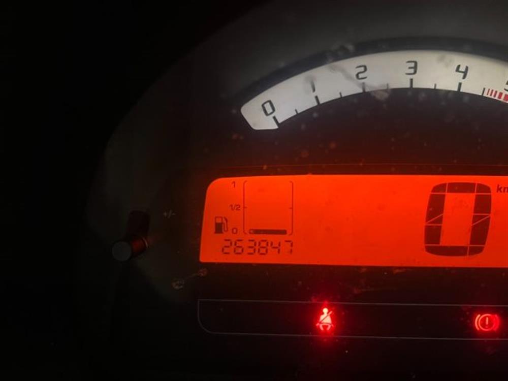 C2 C2 1.4 HDi 70CV Excite