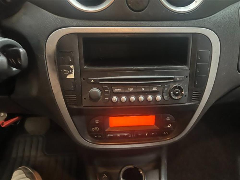 C2 C2 1.4 HDi 70CV Excite