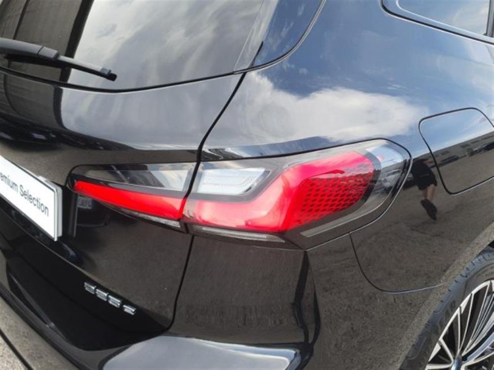 225 225 e xDrive Active Tour