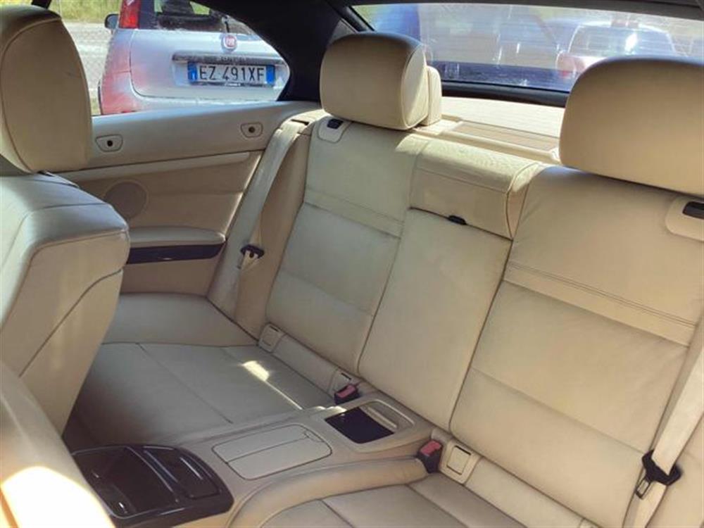 330 330 d AUT. Cabrio Msport