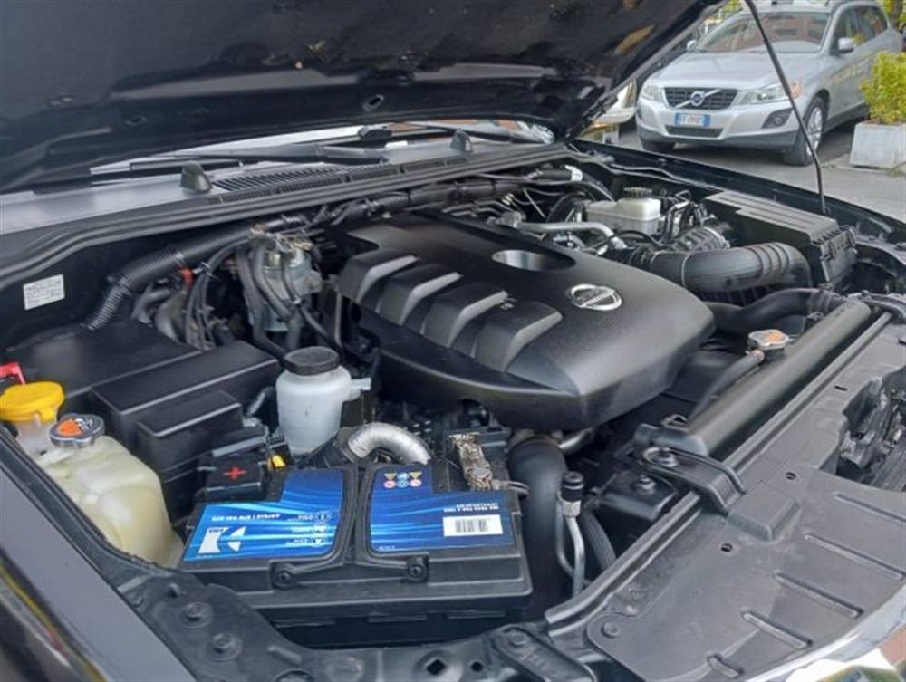 Navara Navara 2.5 dCi 190CV 4 port