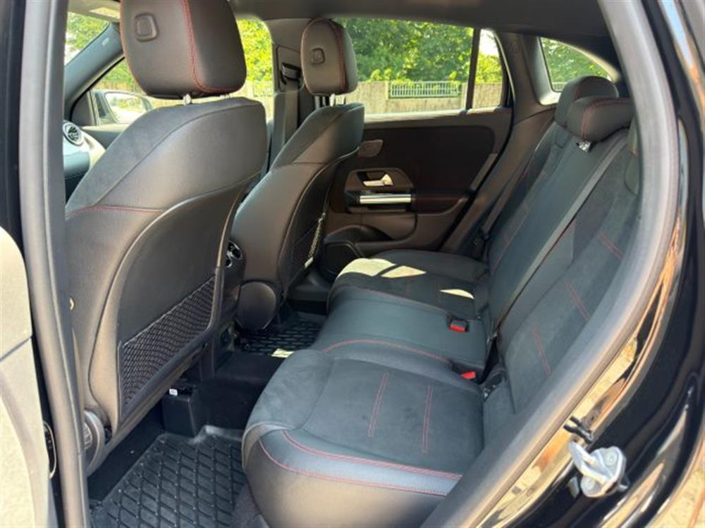 GLA 200 GLA 200 d Automatic 4Matic P