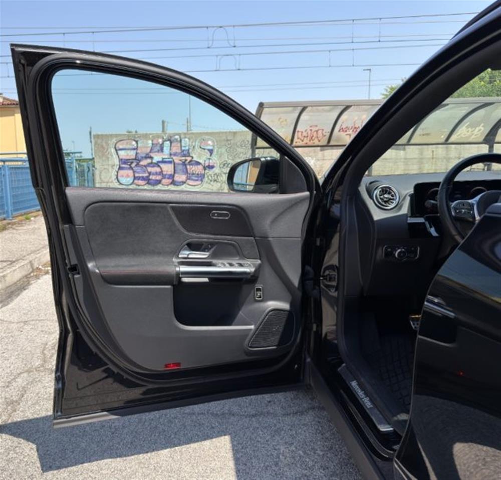 GLA 200 GLA 200 d Automatic 4Matic P
