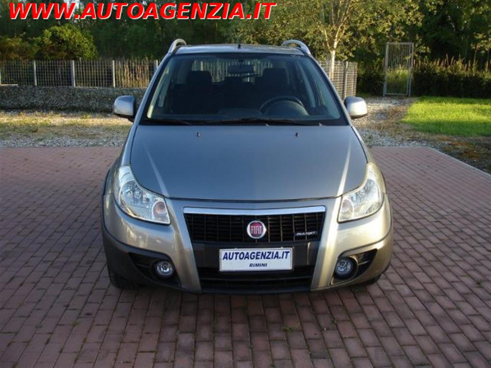 Sedici Sedici 1.9 MJT 4x4 Emotion.