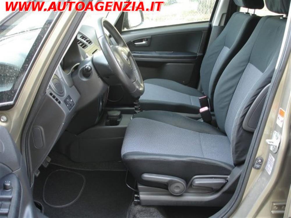 Sedici Sedici 1.9 MJT 4x4 Emotion.