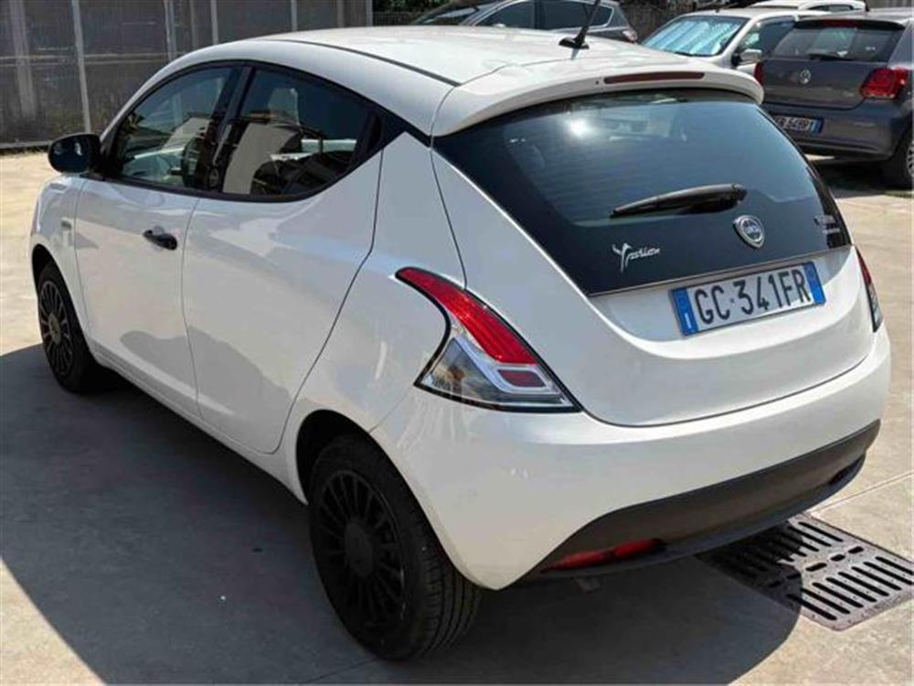 Ypsilon Ypsilon 1.0 FireFly 5 porte