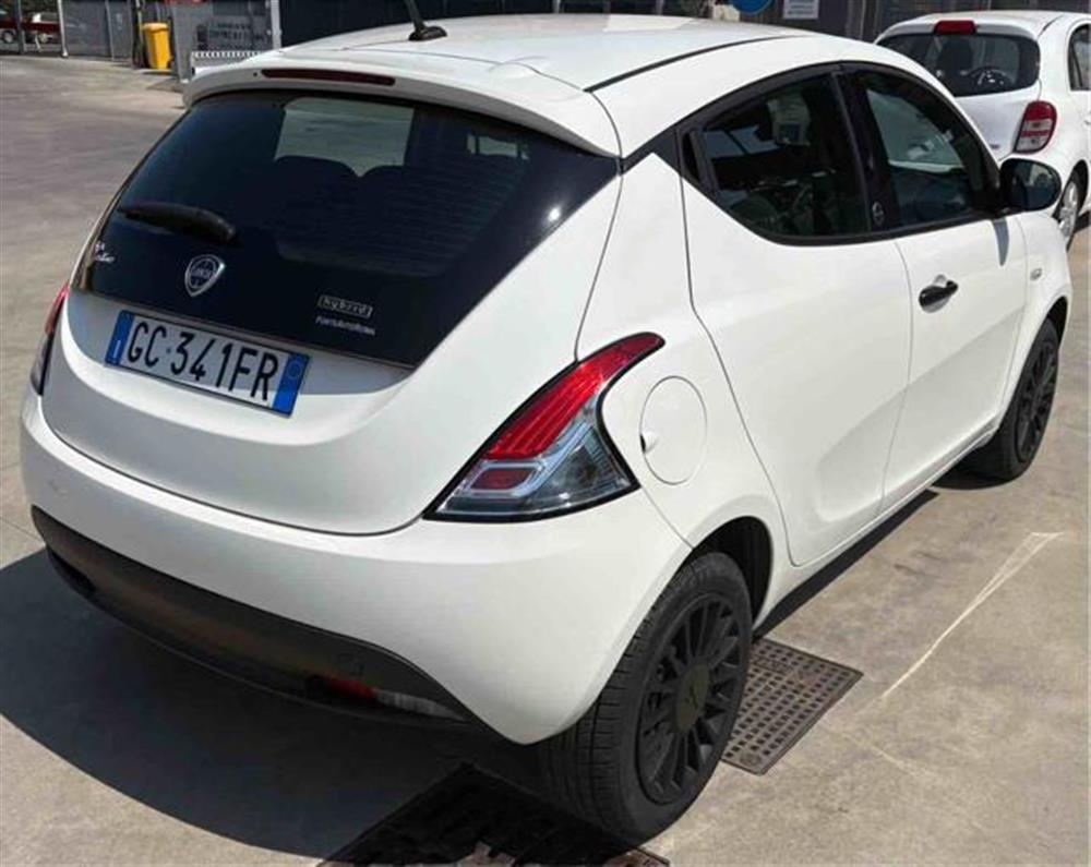 Ypsilon Ypsilon 1.0 FireFly 5 porte