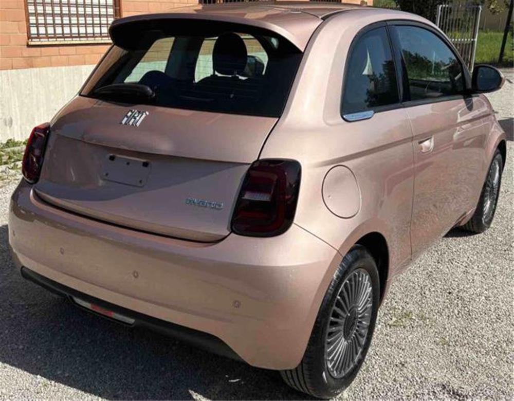 500 500 Berlina Hybrid Torin