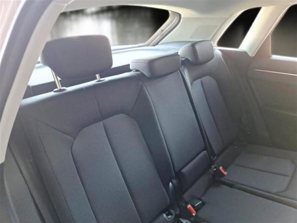 Q3 Q3 35 TDI S tronic Busi