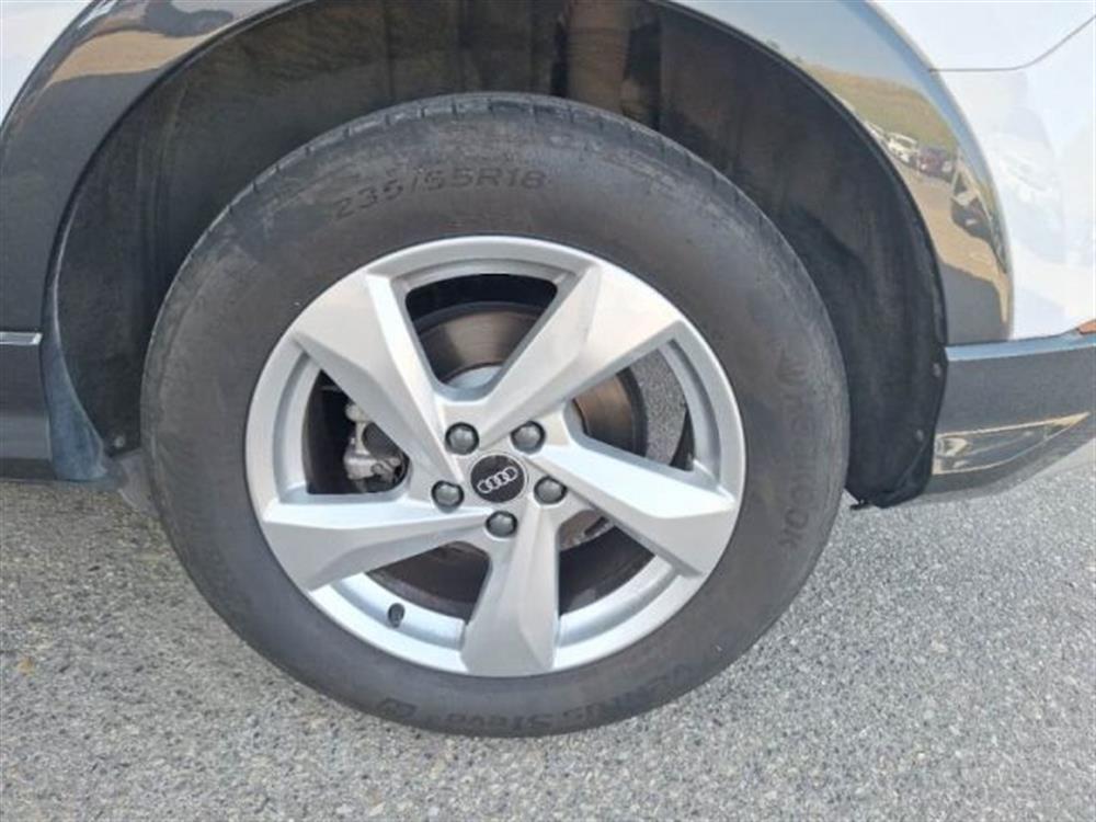 Q3 Q3 35 TDI S tronic Busi