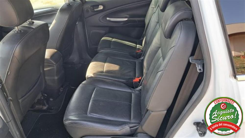 S-Max S-Max 2.2 TDCi 200CV Titan
