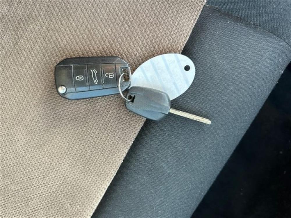 C4 Cactus C4 Cactus BlueHDi 1.6 100 CV H