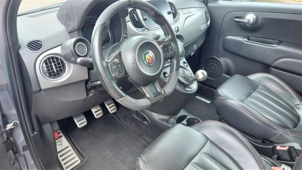 695 695 1.4 Turbo T-Jet XSR
