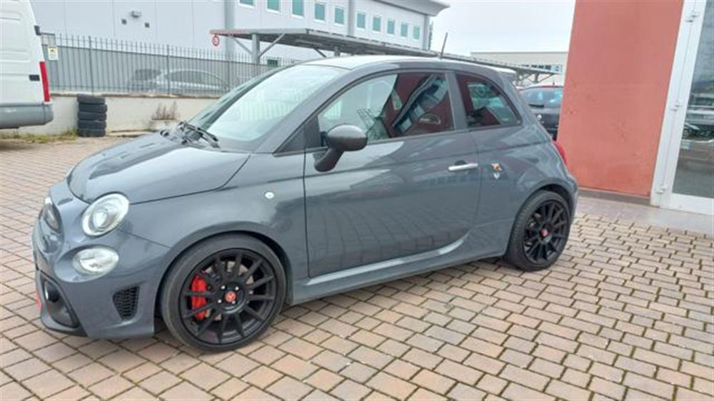 695 695 1.4 Turbo T-Jet XSR