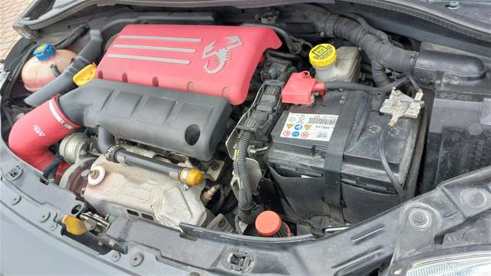 695 695 1.4 Turbo T-Jet XSR
