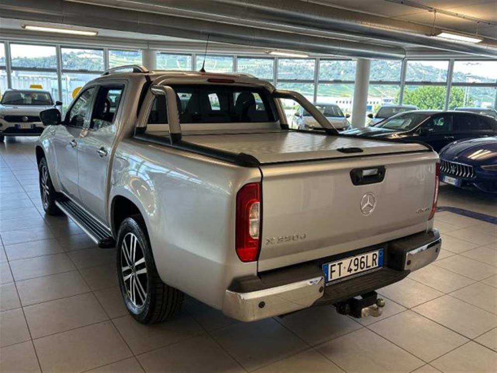 X 350 X 350 3.000 DIESEL 258 CV