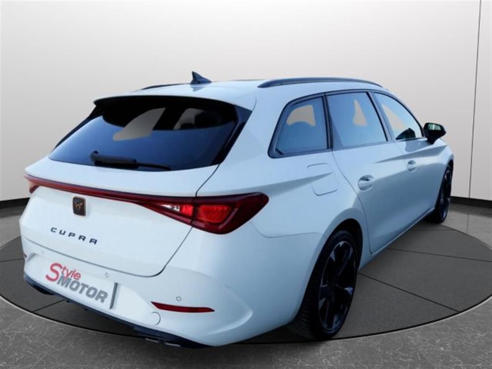 Leon Leon Sportstourer 1.5 Hyb