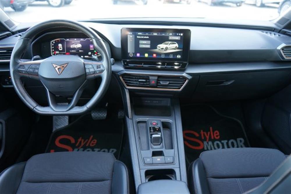 Leon Leon Sportstourer 1.5 Hyb