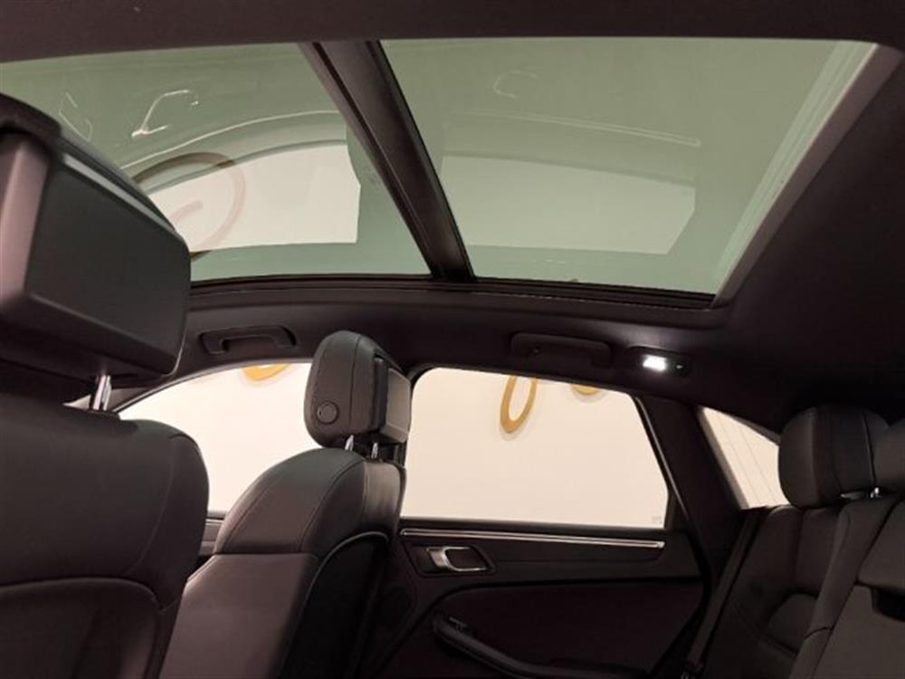 Macan Macan III 2.0 PDK Full Opt
