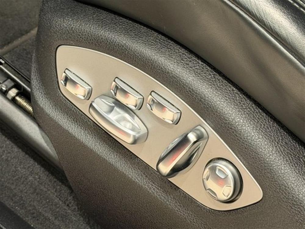 Macan Macan III 2.0 PDK Full Opt