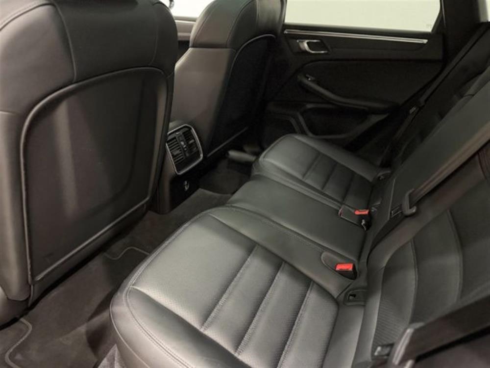 Macan Macan III 2.0 PDK Full Opt
