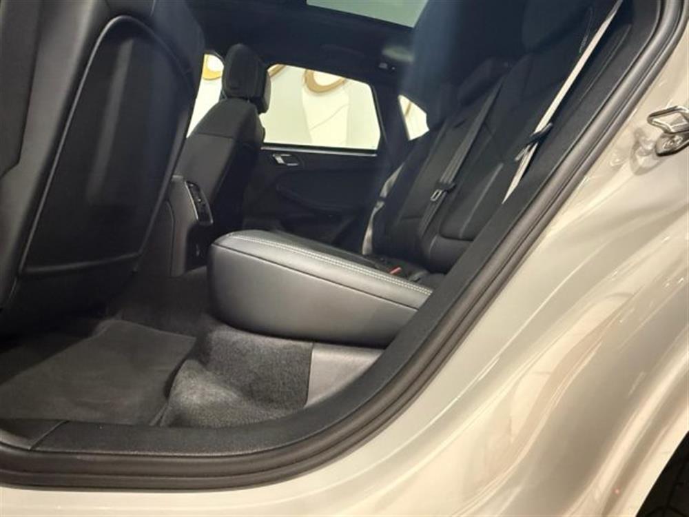 Macan Macan III 2.0 T 265 CV IVA