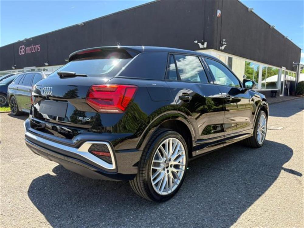 Q2 Q2 35 TDI S tronic S li