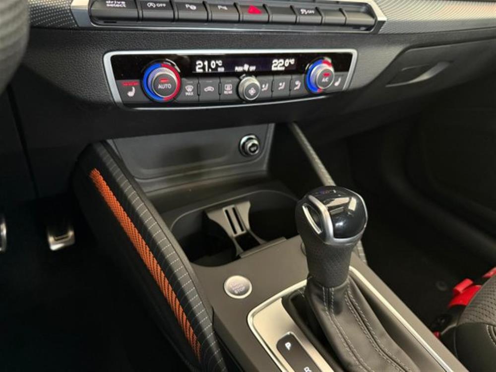 Q2 Q2 35 TDI S tronic S li