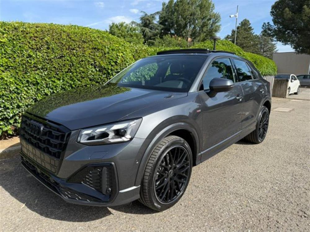 Q2 Q2 35 TDI S tronic S li