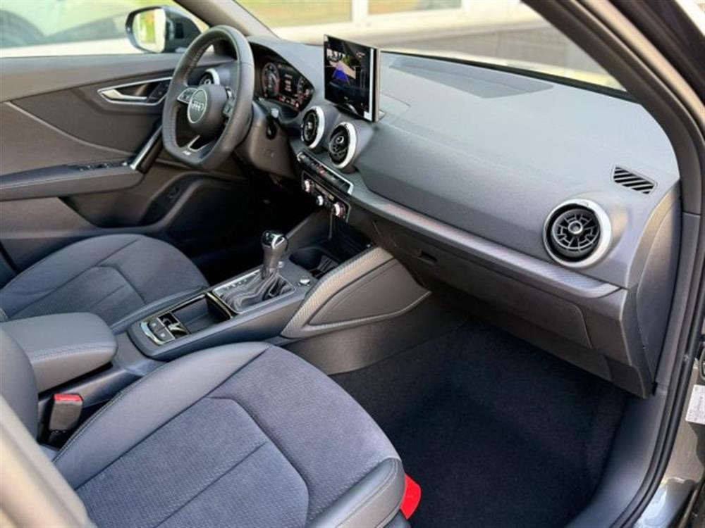 Q2 Q2 35 TDI S tronic S li